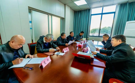 在馬鞍市愛(ài)國(guó)擁軍協(xié)會(huì)會(huì)議室召開(kāi)匯報(bào)會(huì).png 在馬鞍市愛(ài)國(guó)擁軍協(xié)會(huì)會(huì)議室召開(kāi)匯報(bào)會(huì).png